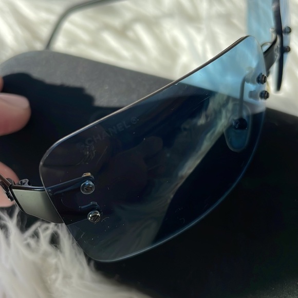 Vintage Chanel Black Matte Metal Frameless Blue Lense Sunglasses with Case - Picture 13 of 13